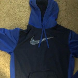 Nike Men’s hoodie size medium